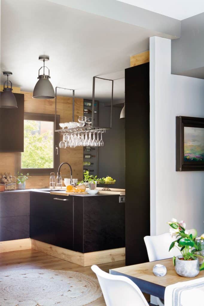 Cocina con aire industrial