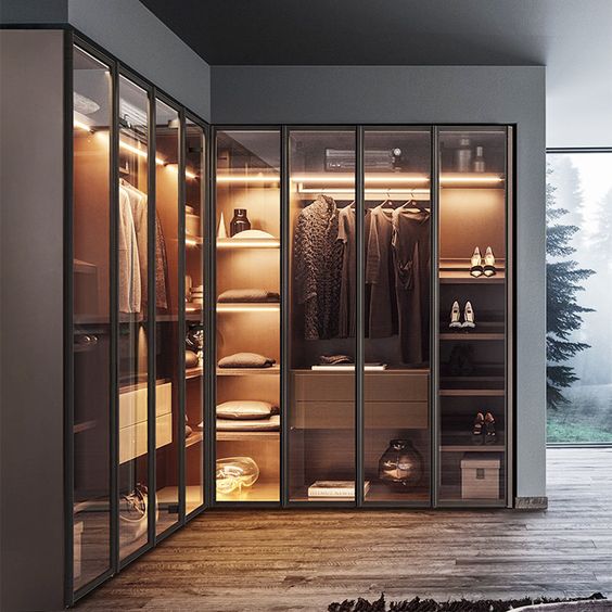 Un closet a medida sin iluminación personalizada no es nada